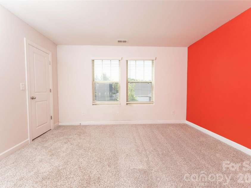 4107 Honey Locust Drive, Charlotte, NC 28215.  MLS# CAR4375845, YatesRealty ID 22197. 