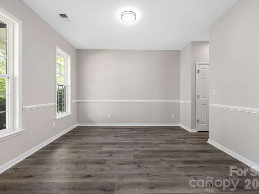 13834 Riding Hill Avenue, Charlotte, NC 28213.  MLS# CAR4378096, YatesRealty ID 22198. 