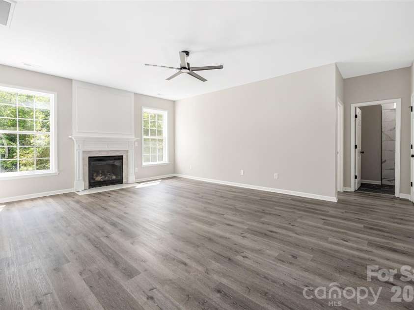 13834 Riding Hill Avenue, Charlotte, NC 28213.  MLS# CAR4378096, YatesRealty ID 22198. 
