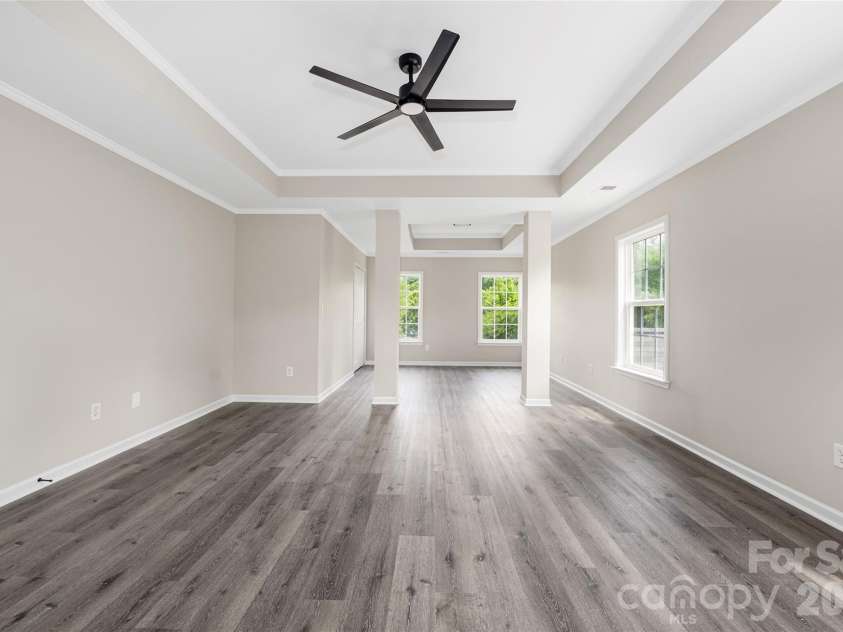13834 Riding Hill Avenue, Charlotte, NC 28213.  MLS# CAR4378096, YatesRealty ID 22198. 