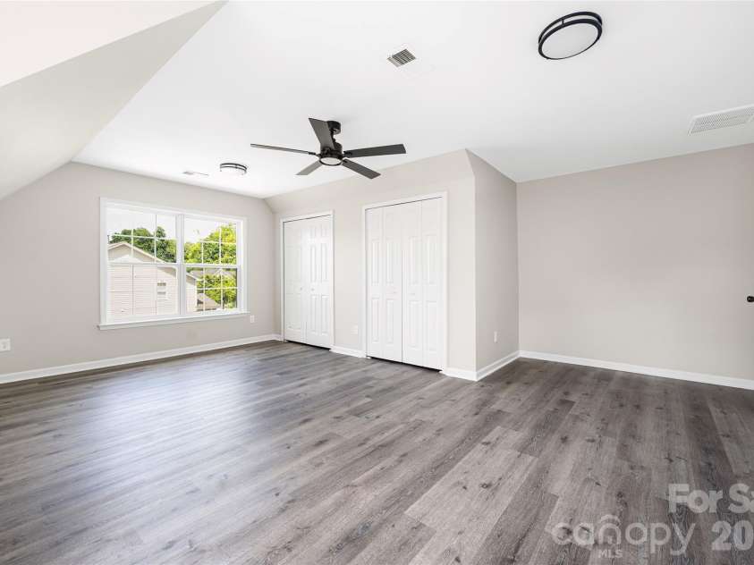 13834 Riding Hill Avenue, Charlotte, NC 28213.  MLS# CAR4378096, YatesRealty ID 22198. 