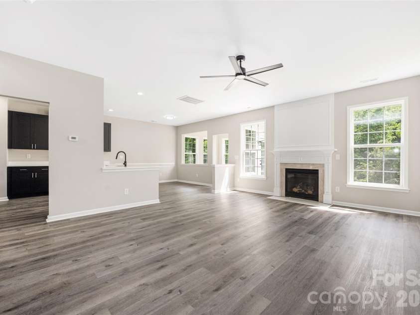 13834 Riding Hill Avenue, Charlotte, NC 28213.  MLS# CAR4378096, YatesRealty ID 22198. 