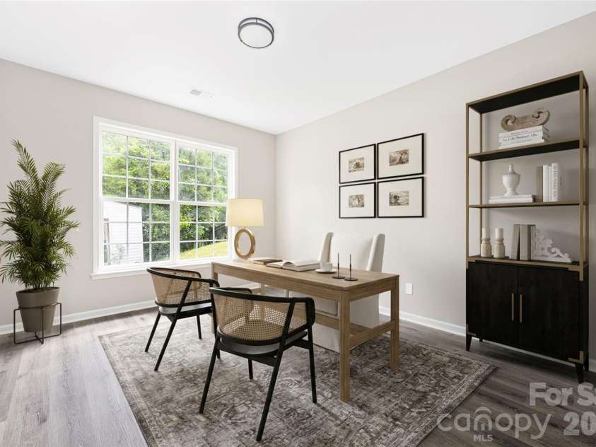 13834 Riding Hill Avenue, Charlotte, NC 28213.  MLS# CAR4378096, YatesRealty ID 22198. Main floor office