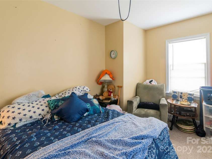 3037 Marlowe Avenue, Charlotte, NC 28208.  MLS# CAR4274651, YatesRealty ID 22198. 