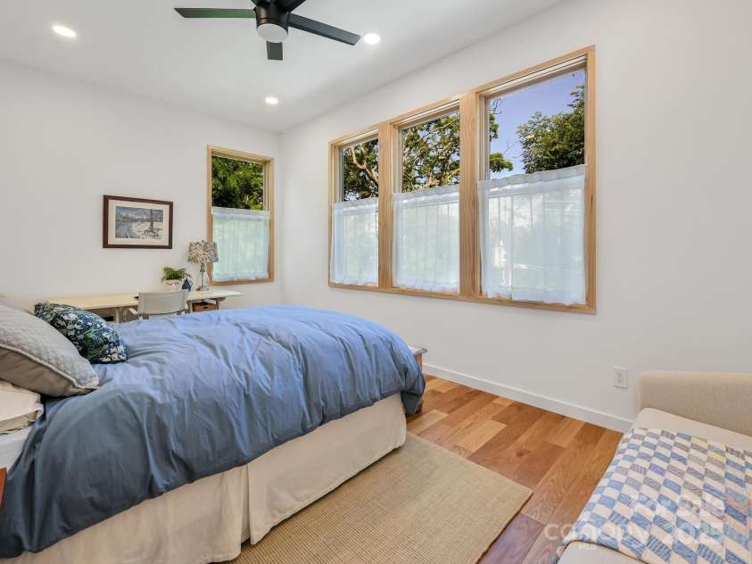 101 Santee Street, Asheville, NC 28801.  MLS# CAR4273297, YatesRealty ID 22199. 