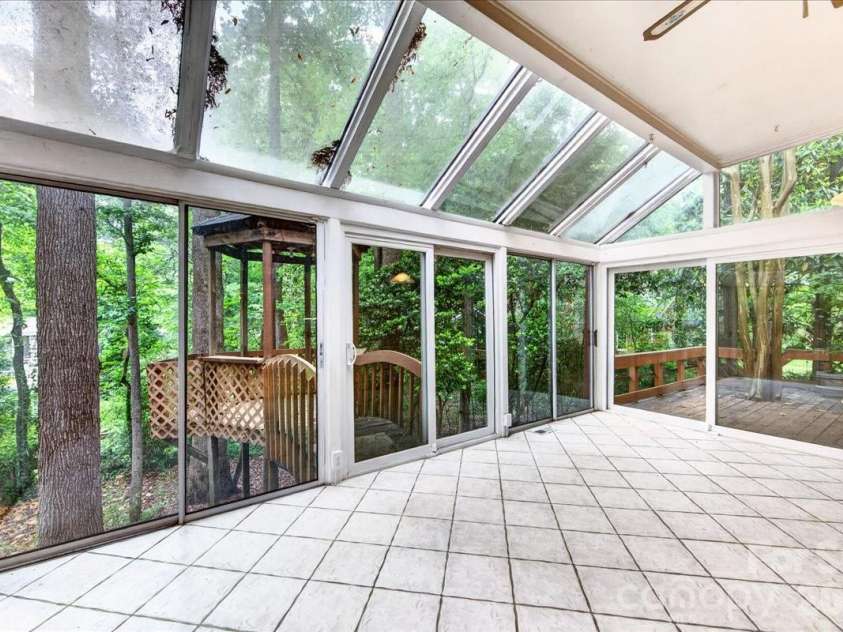 7300 Quail Hill Road, Charlotte, NC 28210.  MLS# CAR4376348, YatesRealty ID 22199. 
