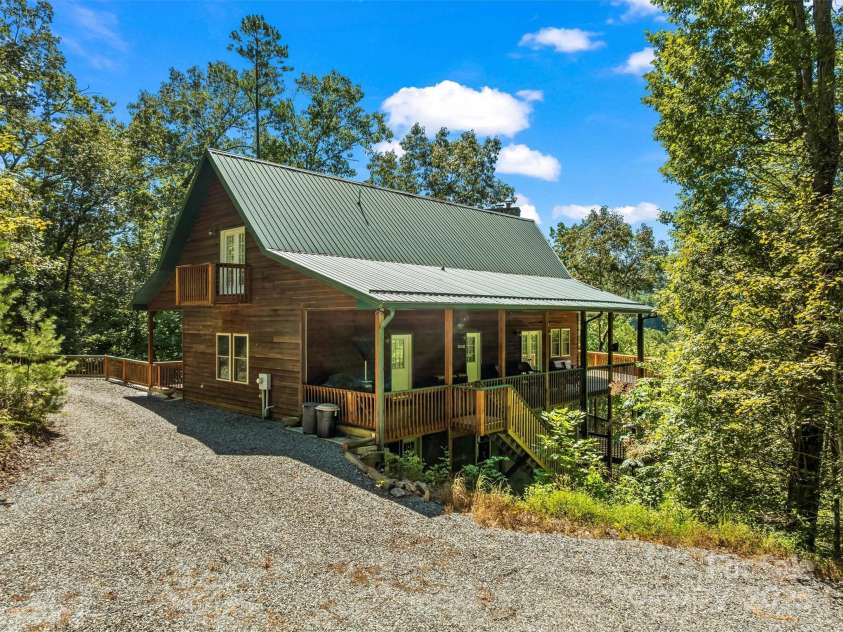 461 Mallard Cove Road, Almond, NC 287032.  MLS# CAR4297324, YatesRealty ID 222. 