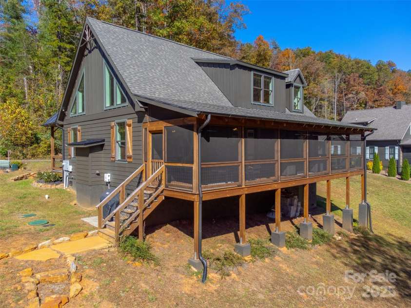 186 Grayling Drive, Cullowhee, NC 28723.  MLS# CAR4314882, YatesRealty ID 2220. 
