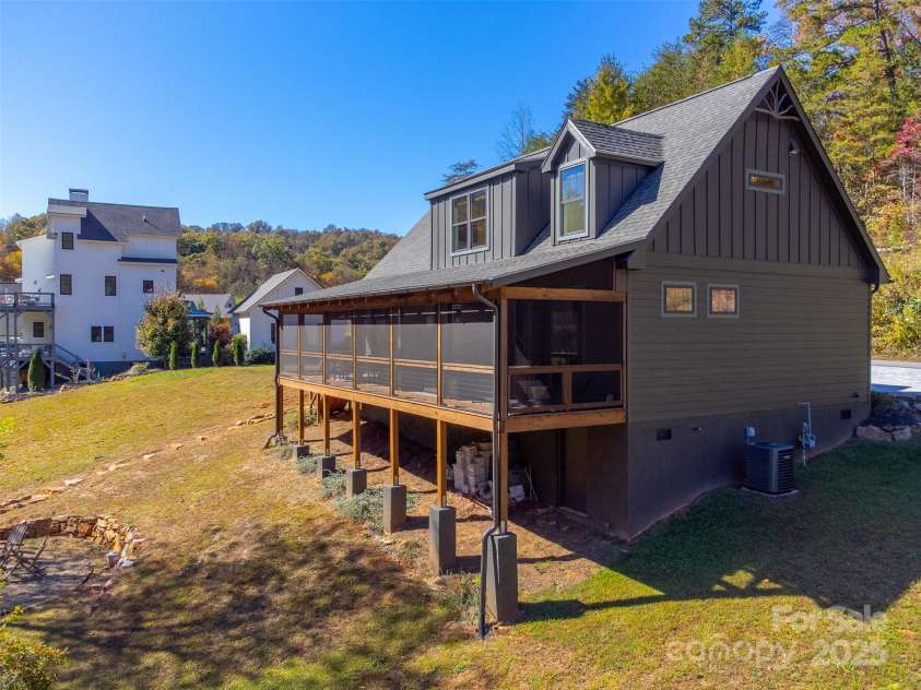 186 Grayling Drive, Cullowhee, NC 28723.  MLS# CAR4314882, YatesRealty ID 2220. 