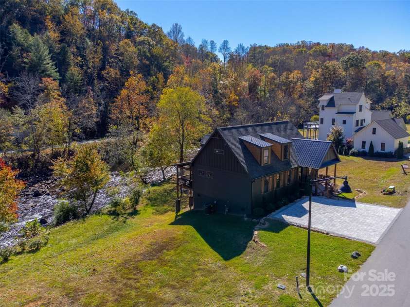 186 Grayling Drive, Cullowhee, NC 28723.  MLS# CAR4314882, YatesRealty ID 2220. 