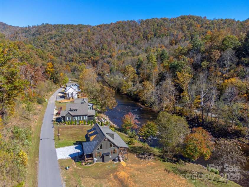 186 Grayling Drive, Cullowhee, NC 28723.  MLS# CAR4314882, YatesRealty ID 2220. 
