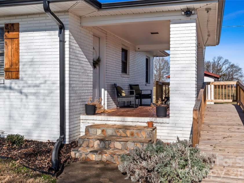 2432 Holcomb Road, Yadkinville, NC 27055.  MLS# CAR4339966, YatesRealty ID 2220. 