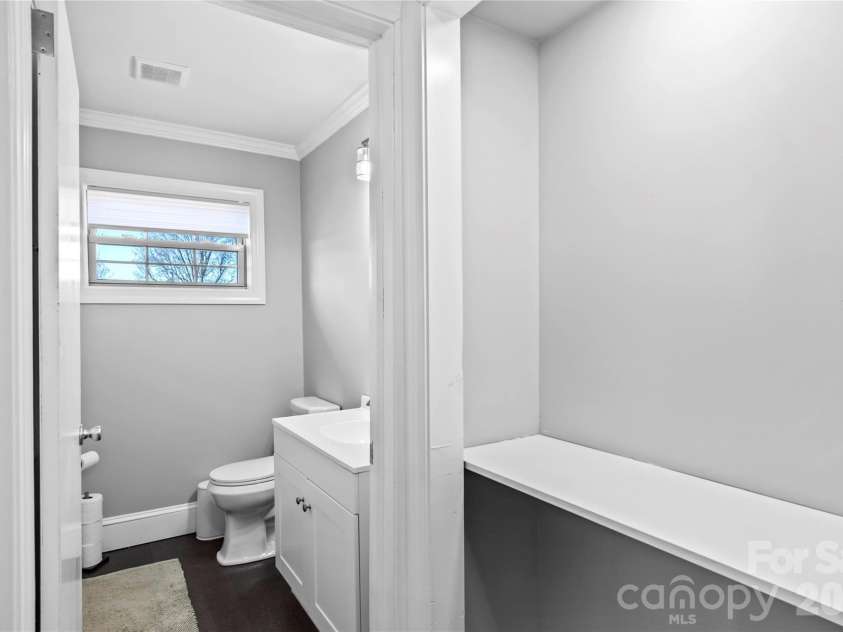 2432 Holcomb Road, Yadkinville, NC 27055.  MLS# CAR4339966, YatesRealty ID 2220. 