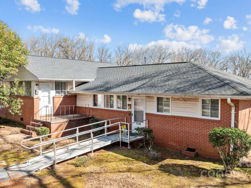 3120 Minnesota Road, Charlotte, NC 28208.  MLS# CAR4231697, YatesRealty ID 2220. 