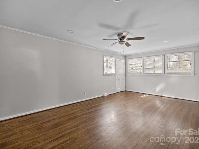 3120 Minnesota Road, Charlotte, NC 28208.  MLS# CAR4231697, YatesRealty ID 2220. 