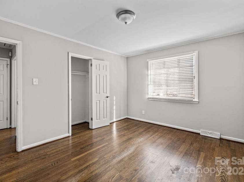3120 Minnesota Road, Charlotte, NC 28208.  MLS# CAR4231697, YatesRealty ID 2220. 