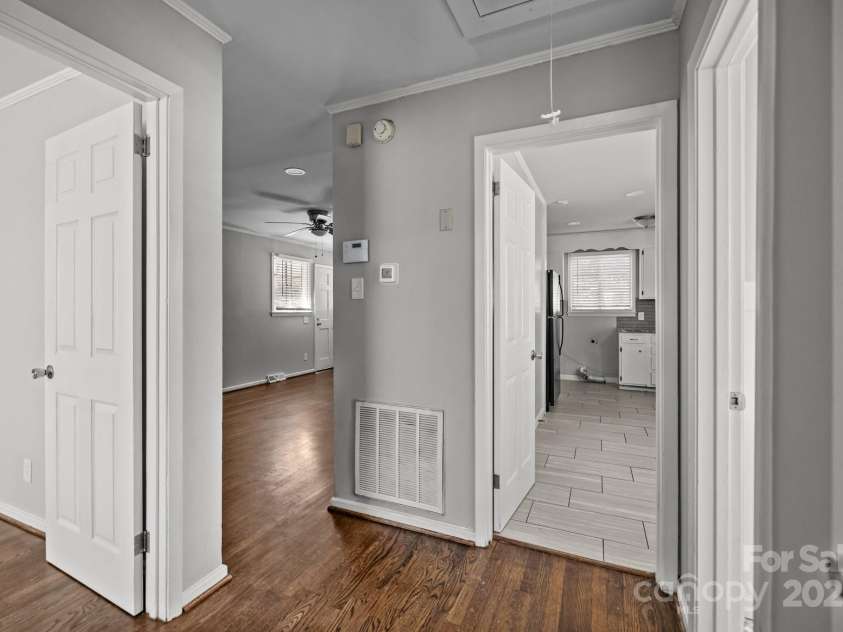 3120 Minnesota Road, Charlotte, NC 28208.  MLS# CAR4231697, YatesRealty ID 2220. 