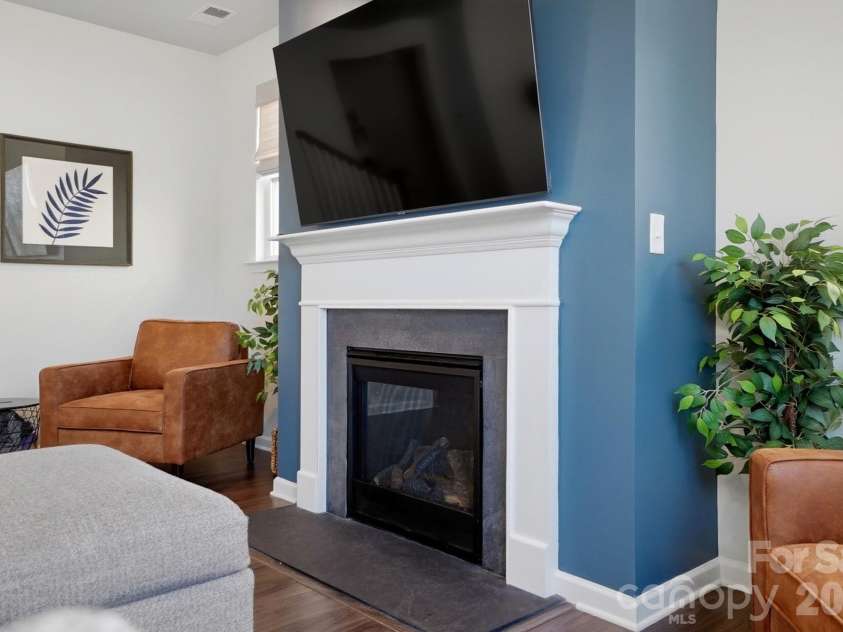 5108 Kinsbridge Drive, Mint Hill, NC 28227.  MLS# CAR4343361, YatesRealty ID 22200. 