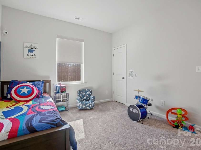 5108 Kinsbridge Drive, Mint Hill, NC 28227.  MLS# CAR4343361, YatesRealty ID 22200. 