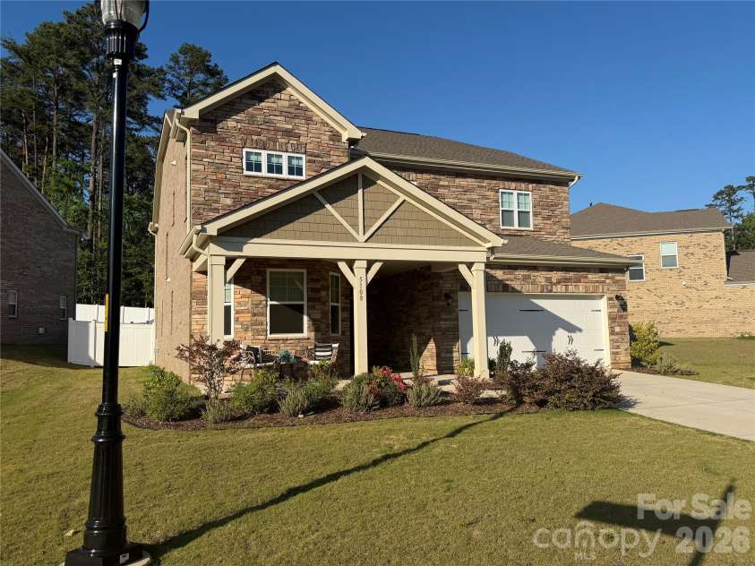 5108 Kinsbridge Drive, Mint Hill, NC 28227.  MLS# CAR4343361, YatesRealty ID 22200. 