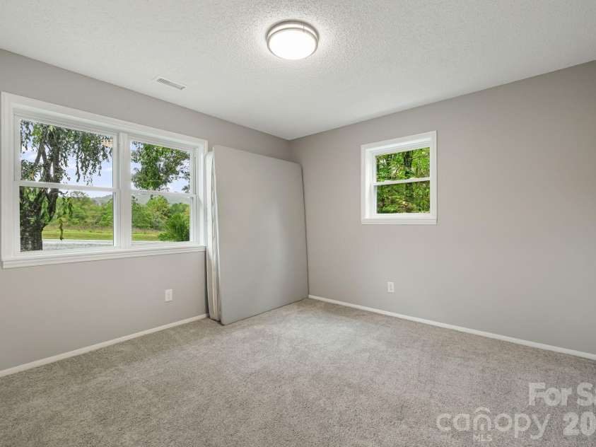1007 Dula Road, Spruce Pine, NC 28777.  MLS# CAR4307434, YatesRealty ID 22203. 