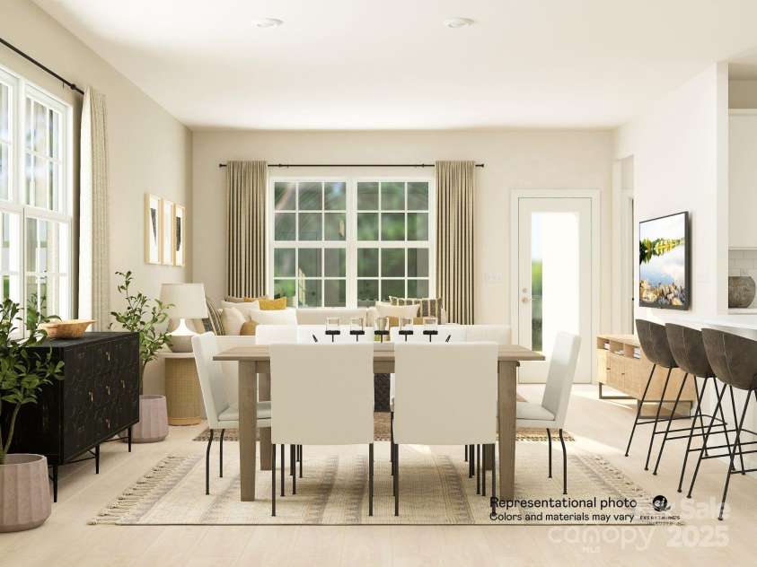 233 Runner Stone Lane, Fort Mill, SC 29715.  MLS# CAR4275308, YatesRealty ID 22203. Breakfast Area