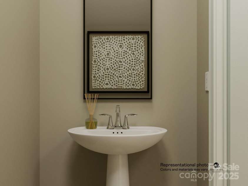 233 Runner Stone Lane, Fort Mill, SC 29715.  MLS# CAR4275308, YatesRealty ID 22203. Powder Bath