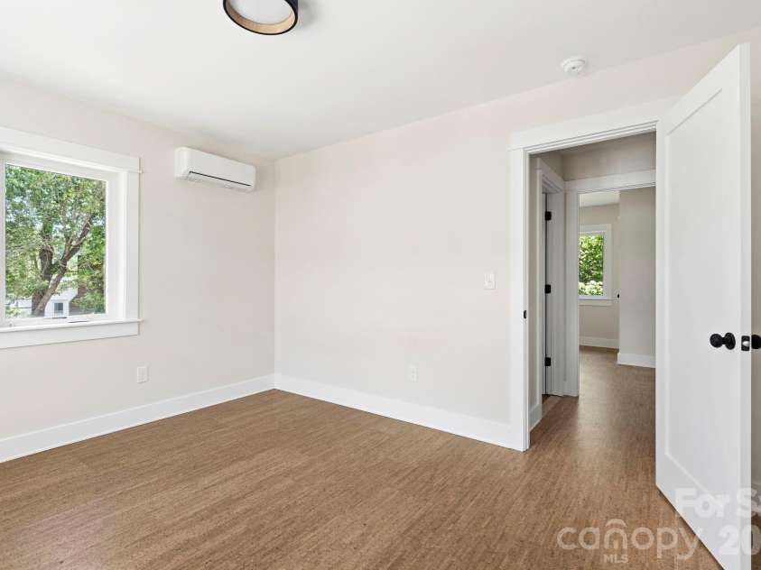 23 Fireside Drive, Asheville, NC 28806.  MLS# CAR4318577, YatesRealty ID 22204. 