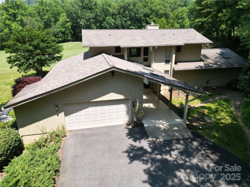 141 Courtland Court, Lake Lure, NC 28746.  MLS# CAR4274567, YatesRealty ID 22205. 