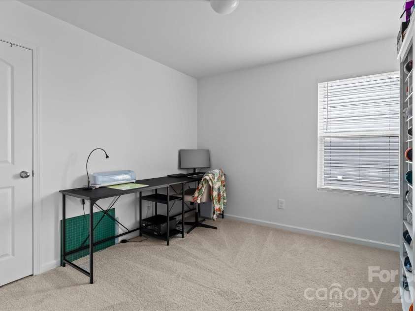 120 Slalom Street, Statesville, NC 28677.  MLS# CAR4333565, YatesRealty ID 22206. 
