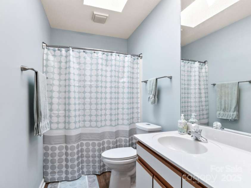 670 New Village Drive, Hendersonville, NC 28791.  MLS# CAR4272117, YatesRealty ID 22206. Bath 2