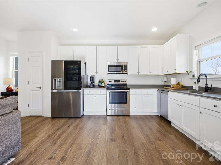 600 Cardwell Lane, Fletcher, NC 28732.  MLS# CAR4333733, YatesRealty ID 22207. 
