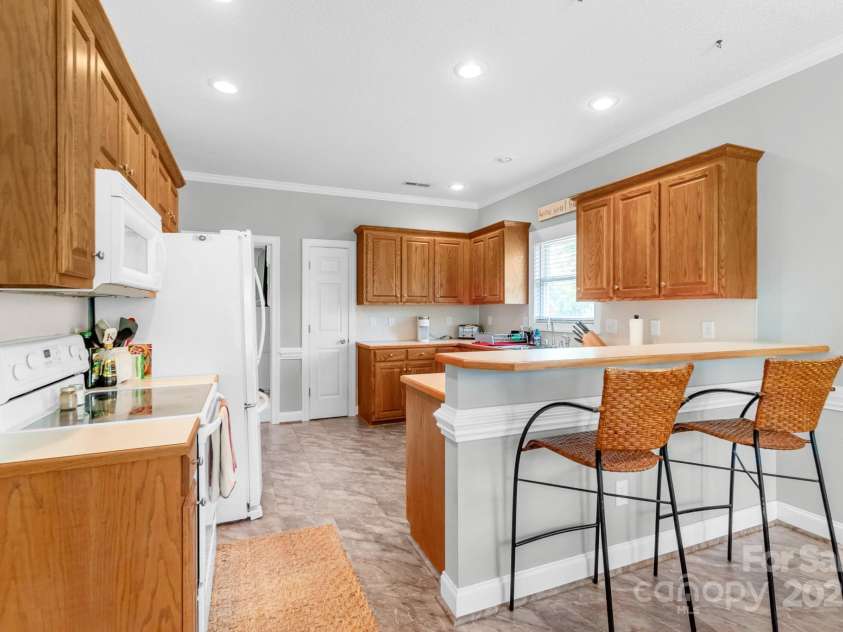 773 Hathcock Glen Drive, Oakboro, NC 28129.  MLS# CAR4275326, YatesRealty ID 22207. 