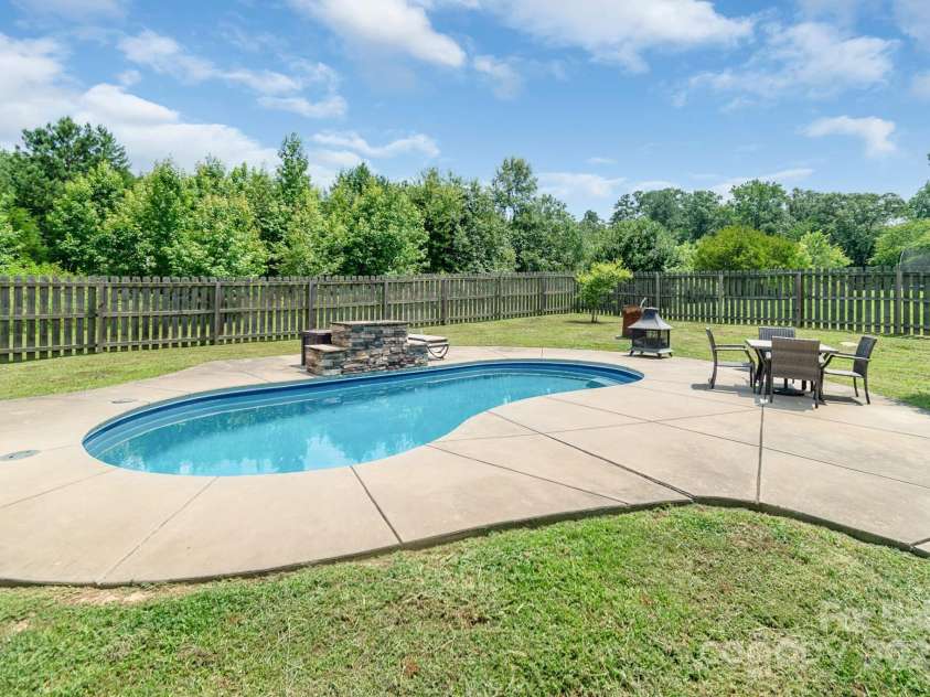 773 Hathcock Glen Drive, Oakboro, NC 28129.  MLS# CAR4275326, YatesRealty ID 22207. 