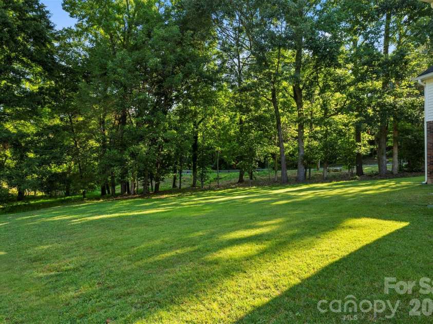 1035 South Bank Drive, Rock Hill, SC 29732.  MLS# CAR4337767, YatesRealty ID 22208. 