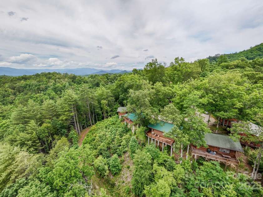 307 Blue Ridge Parkway, Bryson City, NC 28713.  MLS# CAR4275021, YatesRealty ID 22208. 