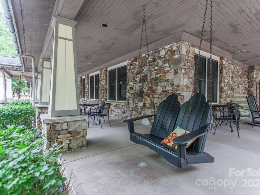 307 Blue Ridge Parkway, Bryson City, NC 28713.  MLS# CAR4275021, YatesRealty ID 22208. 