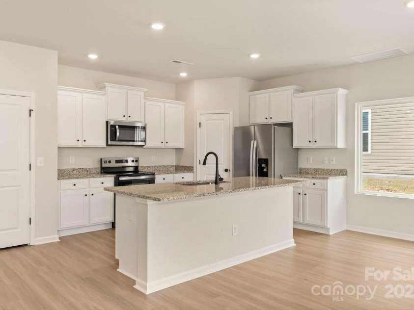 1058 Jonestown Road, Winston Salem, NC 27103.  MLS# CAR4295112, YatesRealty ID 2221. 