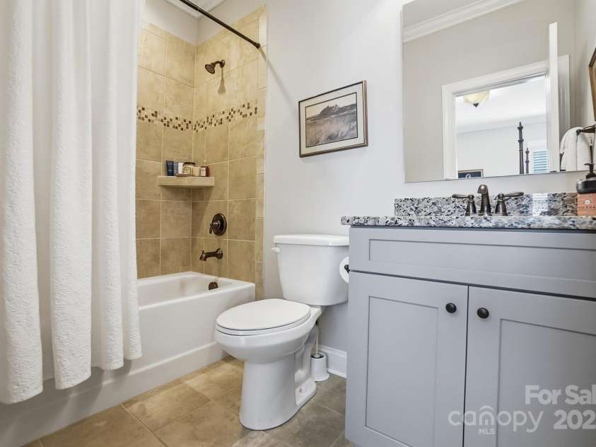 4069 Henshaw Road, Waxhaw, NC 28173.  MLS# CAR4323046, YatesRealty ID 2221. 2nd bath.