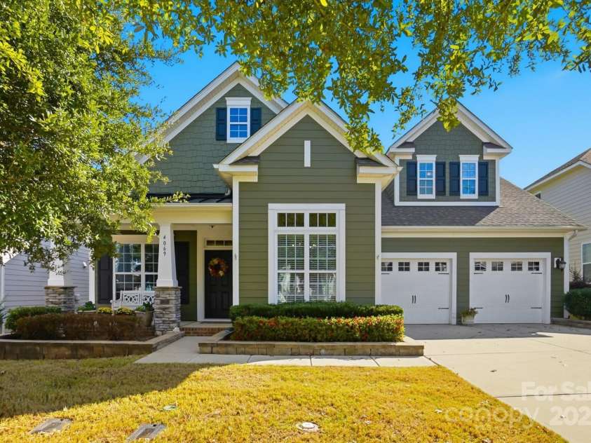 4069 Henshaw Road, Waxhaw, NC 28173.  MLS# CAR4323046, YatesRealty ID 2221. Absolutely gorgeous original owner 3BR/3.5BTH home by MI Homes