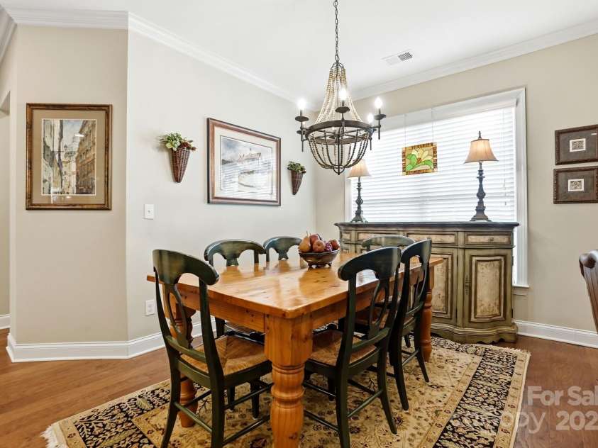 4069 Henshaw Road, Waxhaw, NC 28173.  MLS# CAR4323046, YatesRealty ID 2221. Breakfast area.