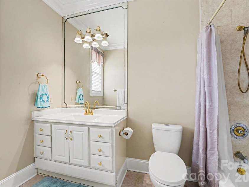 14515 Davis Trace Drive, Mint Hill, NC 28227.  MLS# CAR4364908, YatesRealty ID 22212. 