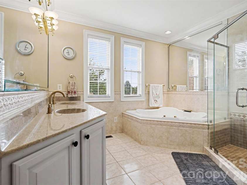 14515 Davis Trace Drive, Mint Hill, NC 28227.  MLS# CAR4364908, YatesRealty ID 22212. 