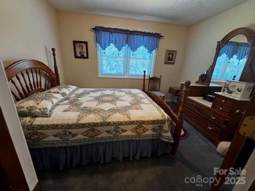 204 Brentwood Drive, Maiden, NC 28650.  MLS# CAR4274805, YatesRealty ID 22212. Bedroom 3