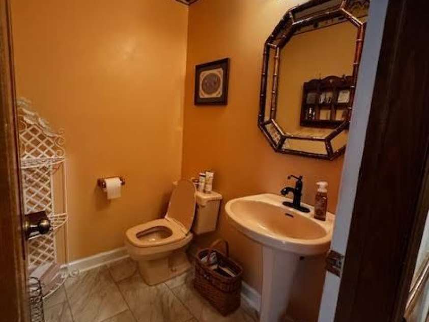 204 Brentwood Drive, Maiden, NC 28650.  MLS# CAR4274805, YatesRealty ID 22212. Half bath downstairs