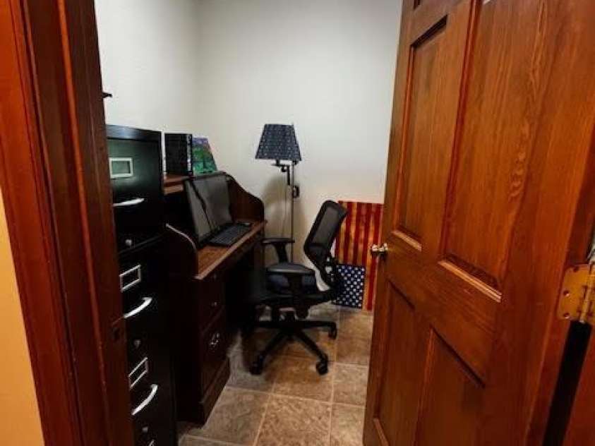 204 Brentwood Drive, Maiden, NC 28650.  MLS# CAR4274805, YatesRealty ID 22212. Office