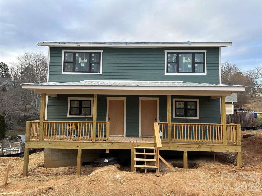 17 Fireside Drive, Asheville, NC 28806.  MLS# CAR4369935, YatesRealty ID 22216. 17 Fireside is the unit on the left.