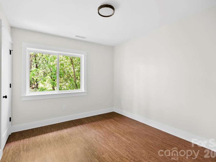 25 Fireside Drive, Asheville, NC 28806.  MLS# CAR4369919, YatesRealty ID 22217. Bedroom #2