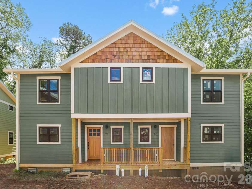 25 Fireside Drive, Asheville, NC 28806.  MLS# CAR4369919, YatesRealty ID 22217. Front exterior