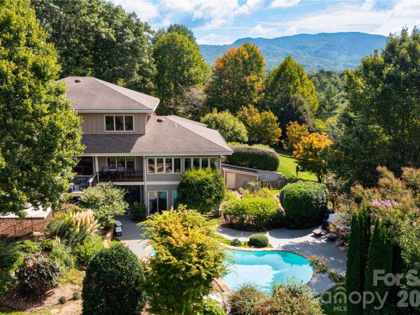 30 Rilandwell Drive, Fletcher, NC 28732.  MLS# CAR4369912, YatesRealty ID 22218. 